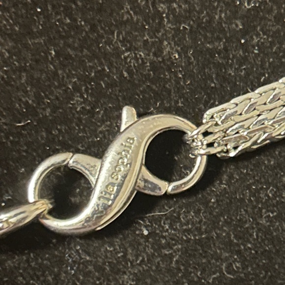 Elegant Lia Sophia Silver Necklace - Picture 6 of 9